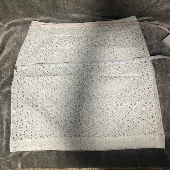 LOFT Skirt Size 8 - Picture 4 of 7
